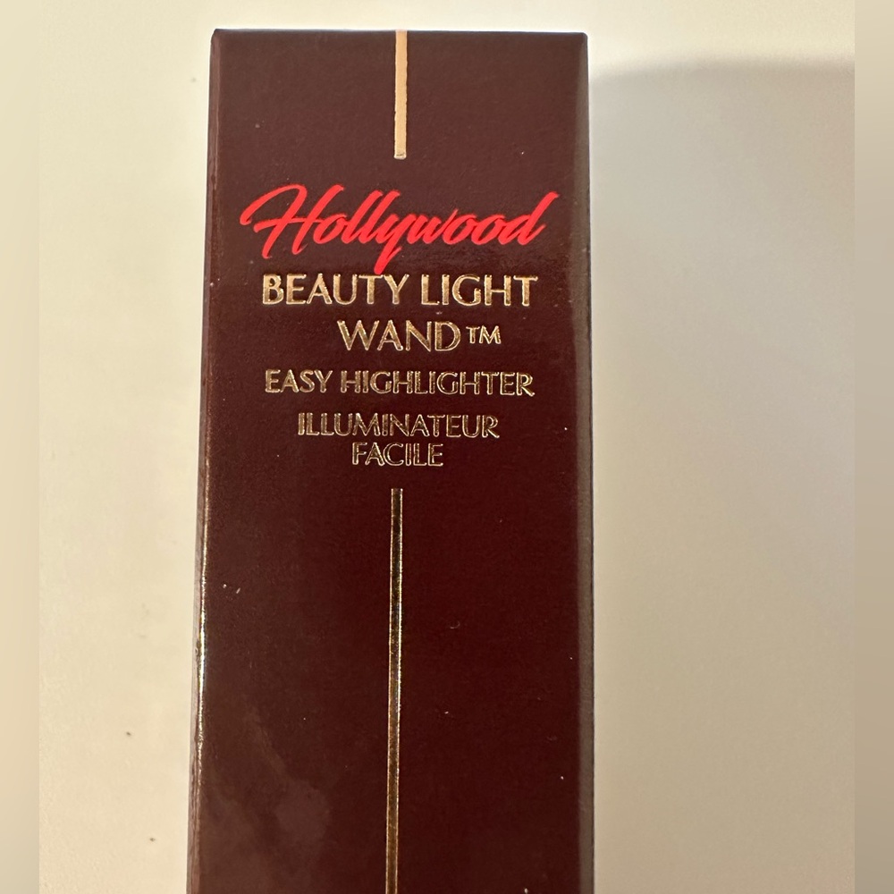 Charlotte Tilbury Hollywood Beauty Light Wand
